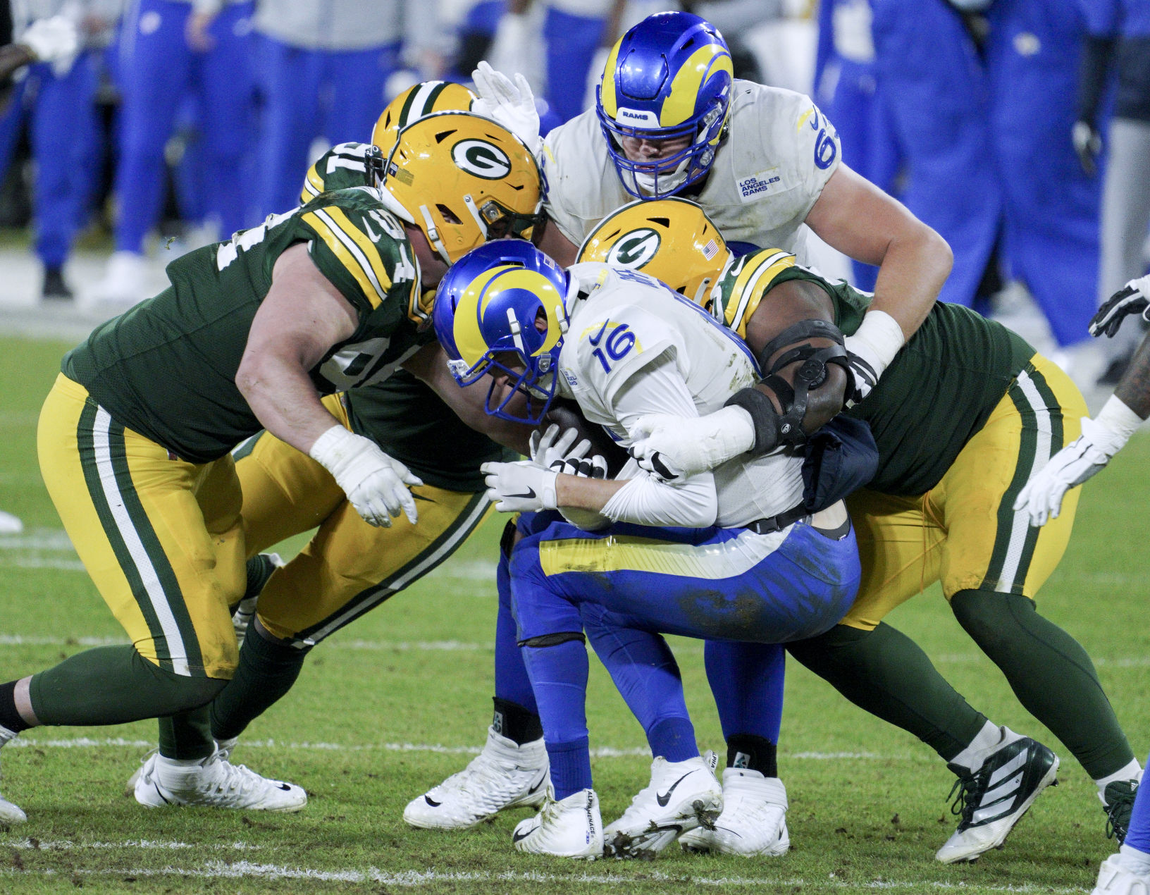 Packers 32, Rams 18